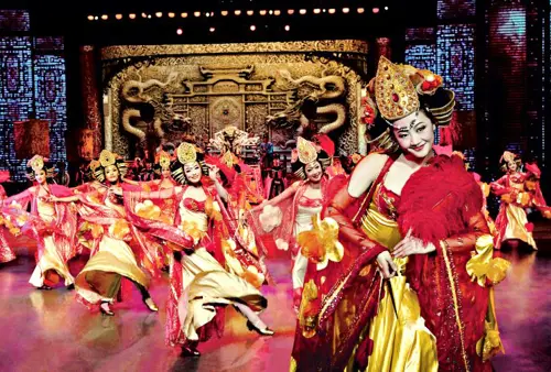 DU LỊCH TRUNG QUỐC: THƯỢNG HẢI–HÀNG CHÂU–BỘC VIỆN–TÔ CHÂU 2025 (HO)