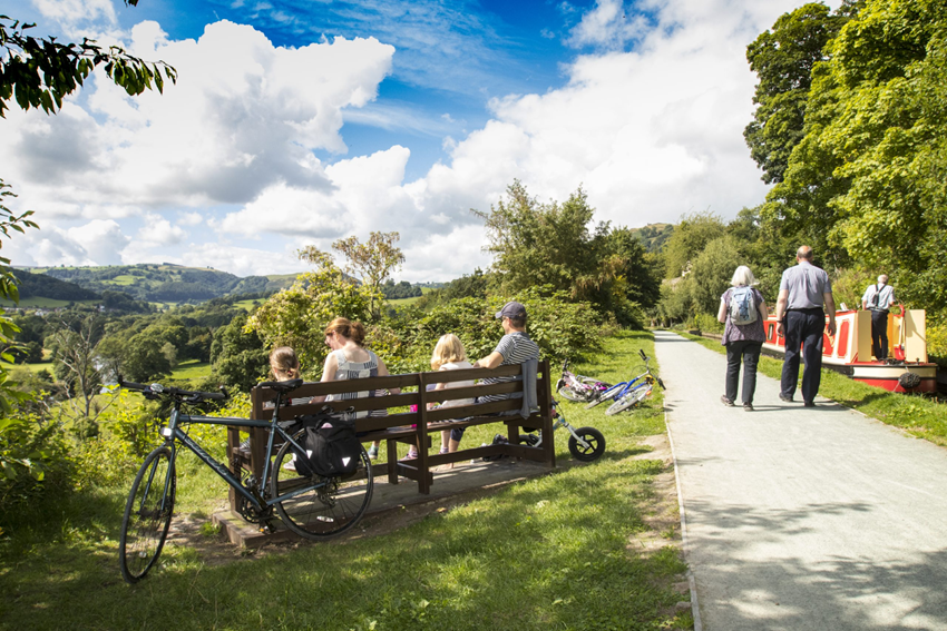 Xu Hướng Du Lịch Anh 2025: Làn Sóng Mới Khiến Bạn Không Thể Ngồi Yên