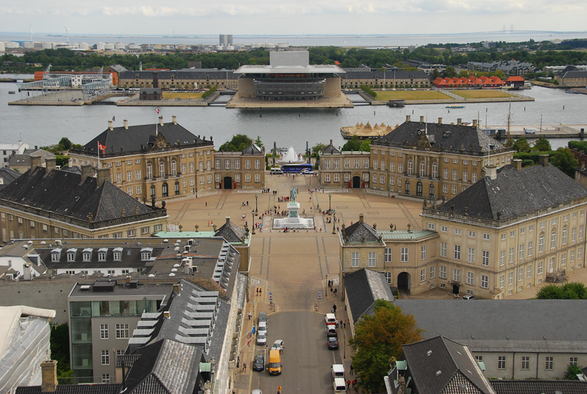 Cung điện Amalienborg Palace – Biểu tượng hoàng gia giữa lòng Copenhagen